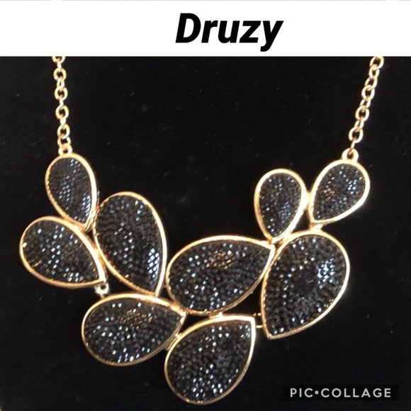 Jewelry - Druzy Black & Gold Statement Necklace J58